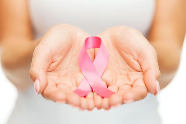 Outubro Rosa: Vamos bater um papo sobre câncer de mama? - Sagrada Família